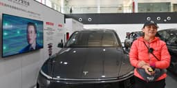 Tesla Shares Climb, Aiming for a Five-Day Winning Streak.