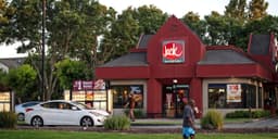 an image of Applebee's Launches Value-Packed Date Night Pass