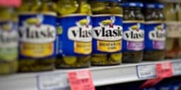 Tech Stocks Volatility Rises, Strong Dividend Stocks Preferred