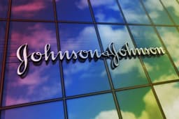 an image of J&J Stops Alzheimer's Study as Drug Proves Ineffective in Slowing Disease Progression