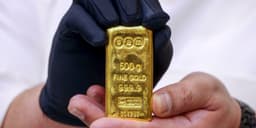 NEWMONT INCREASES BY 2.3%, SIBANYE STILLWATER GROWS BY 2%, BARRICK MINING RISES BY 1.9%, HARMONY GOLD UP BY 2.3%