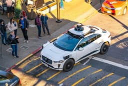 an image of Waymo Enhances Emergency Response Protocols After San Francisco Power Outage