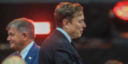 Elon Musk's Compensation Controversy Intensifies Before Tesla's Earnings Report