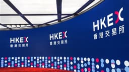 an image of HSI Declines by 289 Points as Gold and Silver Miners, Resource Stocks, and Chinese Telecoms Weigh Down Market