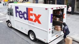 Thinking Outside the Box: FedEx's Success Amidst Tech Decline