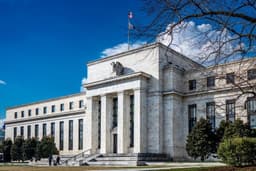 Bond ETF Investors Cautious Amid Fed Changes and Increasing Yields