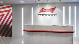 JPM Maintains Neutral Rating on BUD APAC; Chinese Operations Impact Quarterly Performance