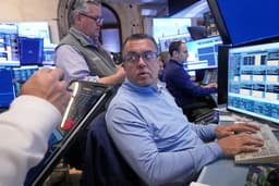 Stock Futures Edge Higher Amid Earnings, Data Awaited