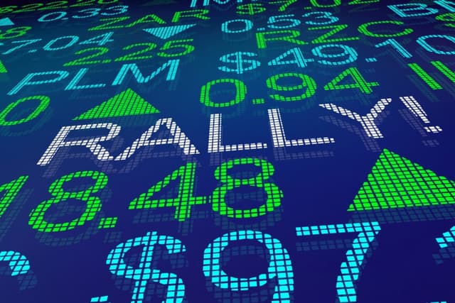 an image of Trump considers suing Powell; Meta acquires AI firm Manus; six Hong Kong companies go public.