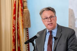 an image of Fed's December Rate Cut Odds Rise Amid Debate