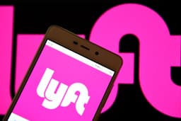 Lyft's Earnings Miss and 2025 Loss Shake Investors