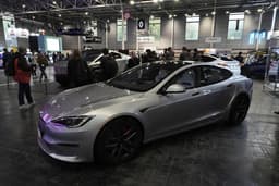 Tesla Avoids California Sales Suspension with Marketing Changes