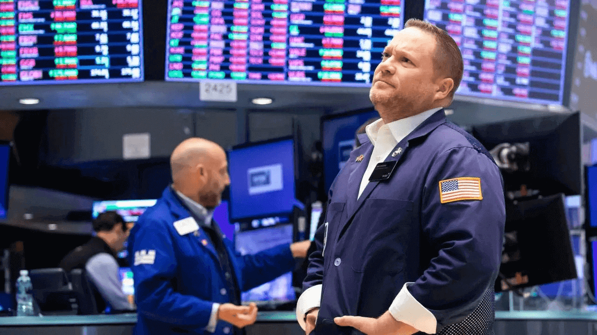 an image of image-showing-a-military-man-watching-best-defense-etfs